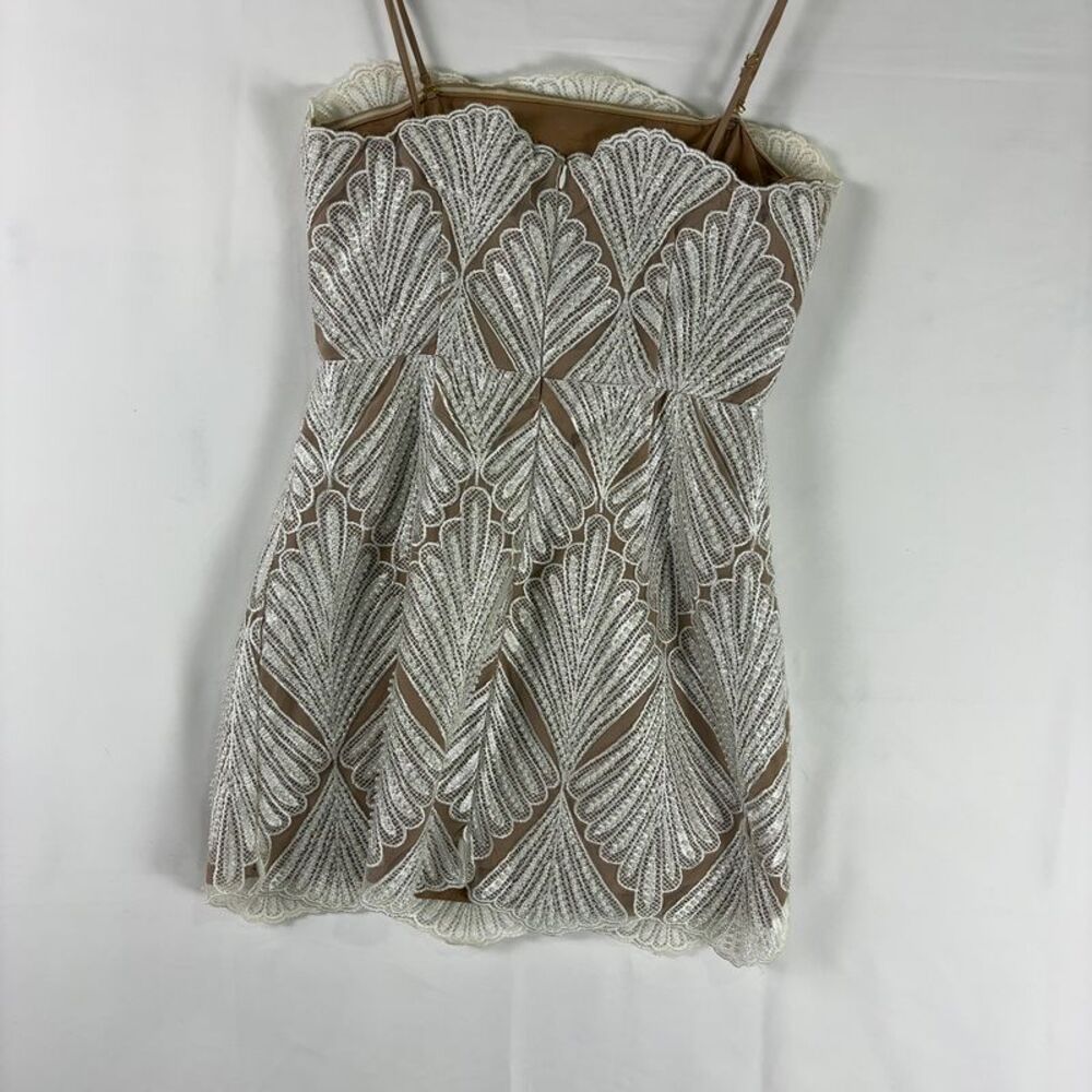 Elliatt Dress in Ivory & Nude - Picture 2 of 4